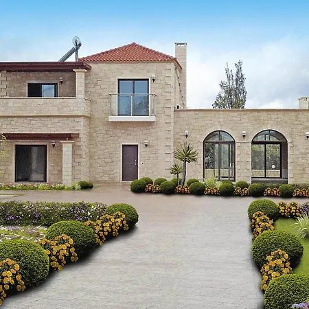 Villas, Вилла Платаньяс